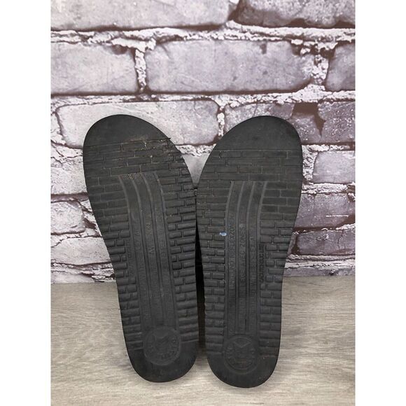 Mephisto Pewter Textured Leather Flip Flops Flower Sandals Women's Sz 38EU/7.5M - Picture 13 of 14